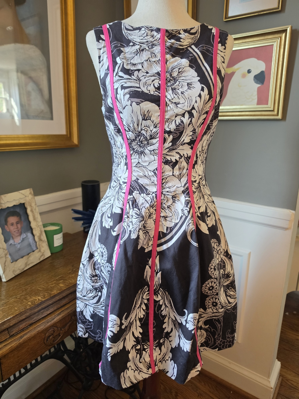 Keepsake The Label Black White Floral Fit & Flare Dress Pink Piping Size S